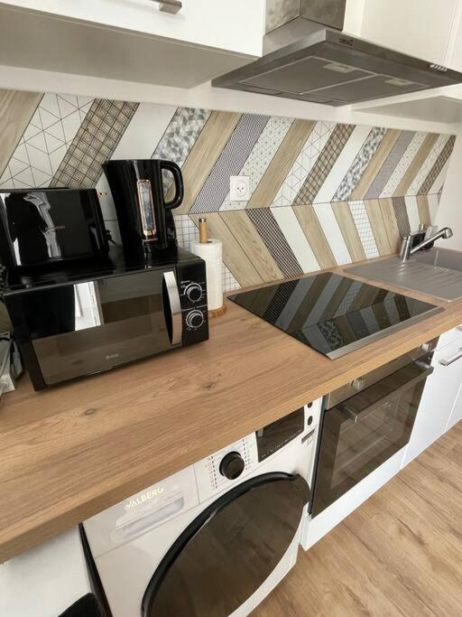 Le Belloc- Suberbe Appartement T1 Bis - Au Calme - Terrasse - Vue Jardin Agen Zewnętrze zdjęcie